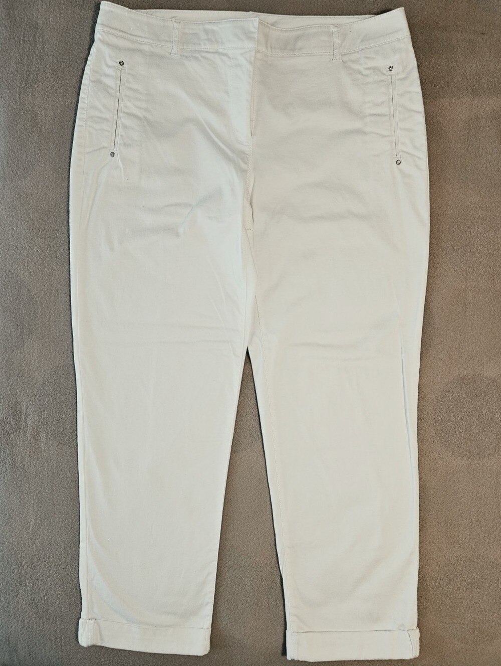 WHBM Solid White Slim Chino Crop Pant (Roll Cuff), Size 10, EUC